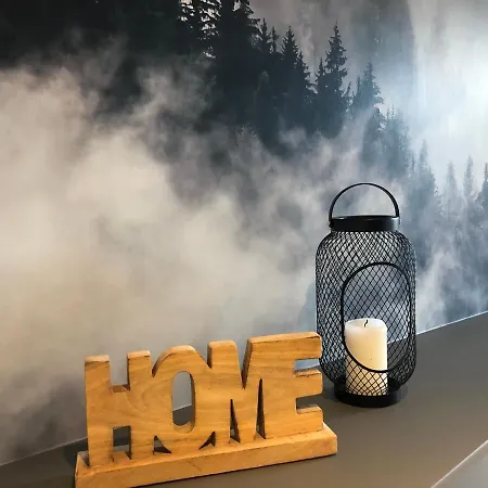 Les Sagranieres Салер